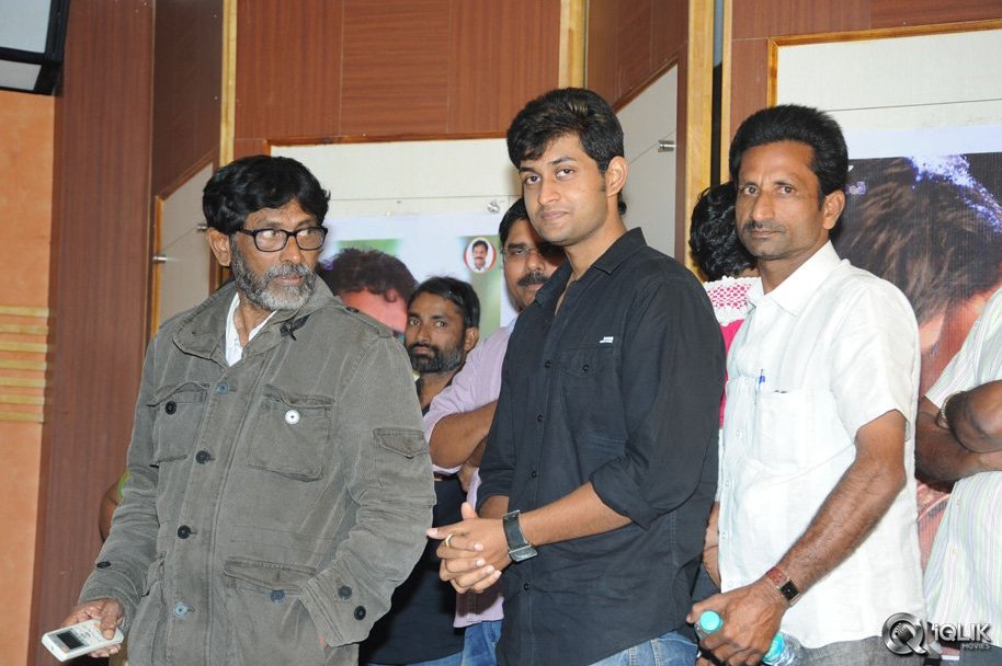 Tholi-Sandhya-Velalo-Movie-Trailer-Launch